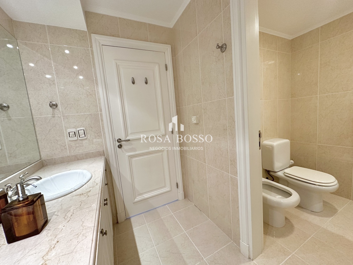Apartamento ID.9348 - Apartamento Le Jardín Venta 3 dormitorios  Mansa  Punta del Este