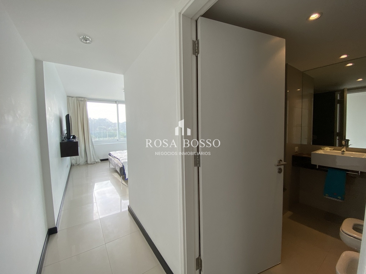 Apartamento ID.5813 - Espectacular Apartamento frente a playa brava 