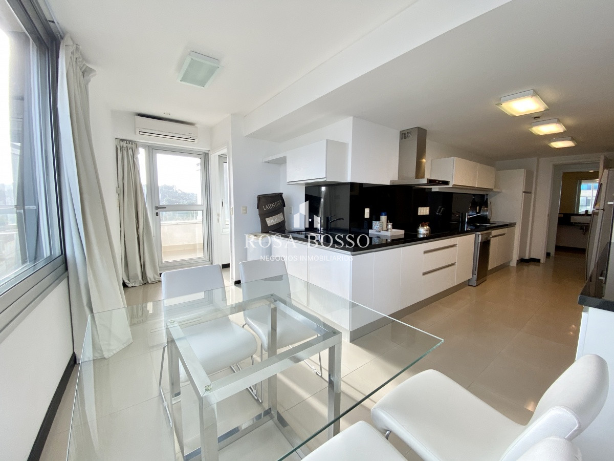 Apartamento ID.5813 - Espectacular Apartamento frente a playa brava 