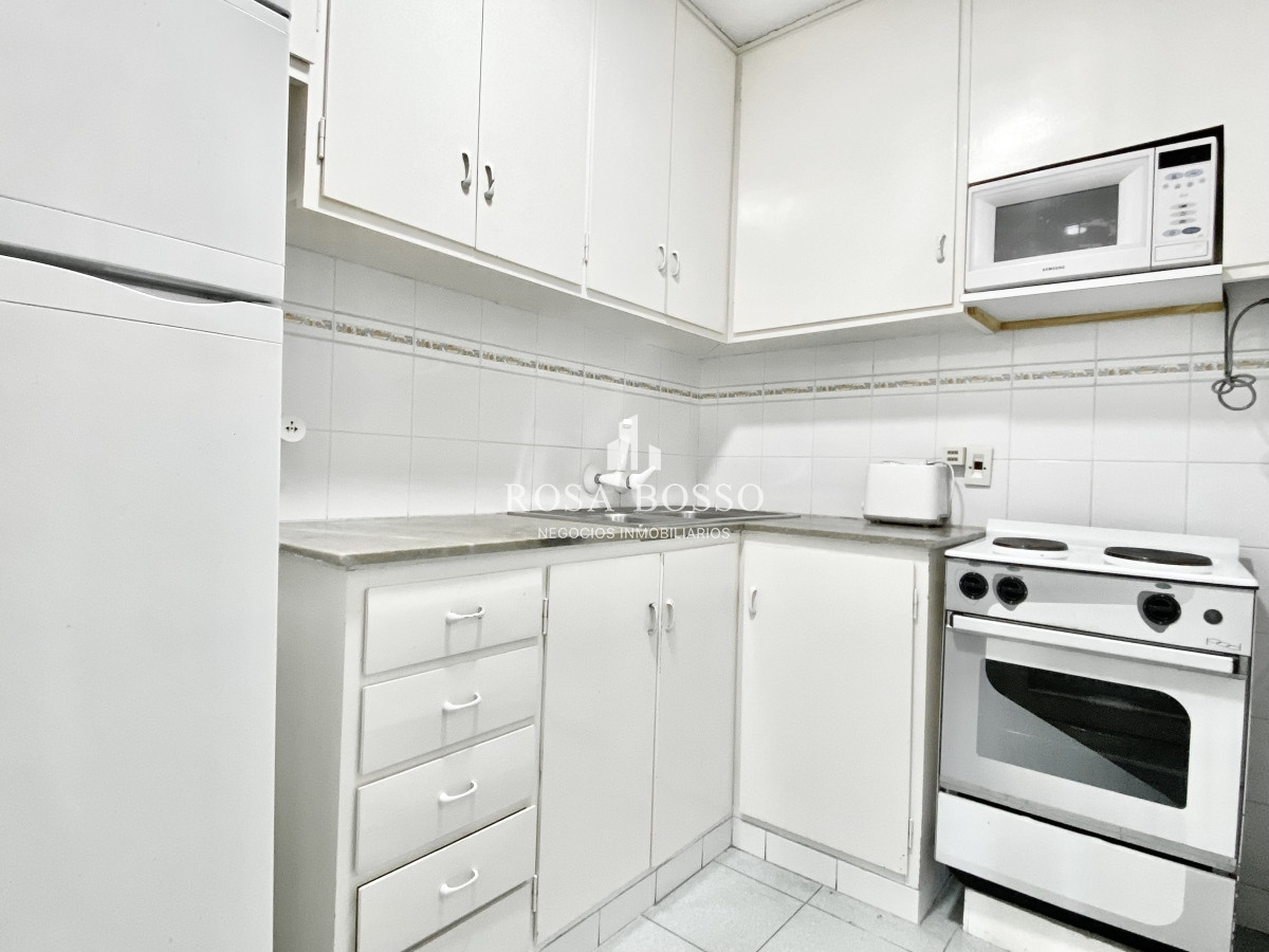 Apartamento ID.154 - VENTA, Apartamento, 2 dormitorios, Península, Punta del Este, Uruguay