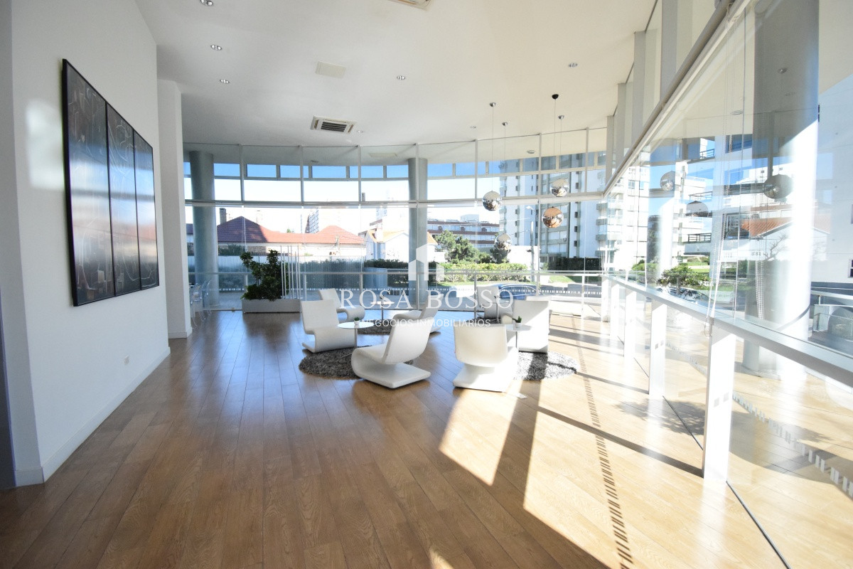 Apartamento ID.5040 - Apartamento, Venta, 3 dormitorios, Punta del Este, Mansa
