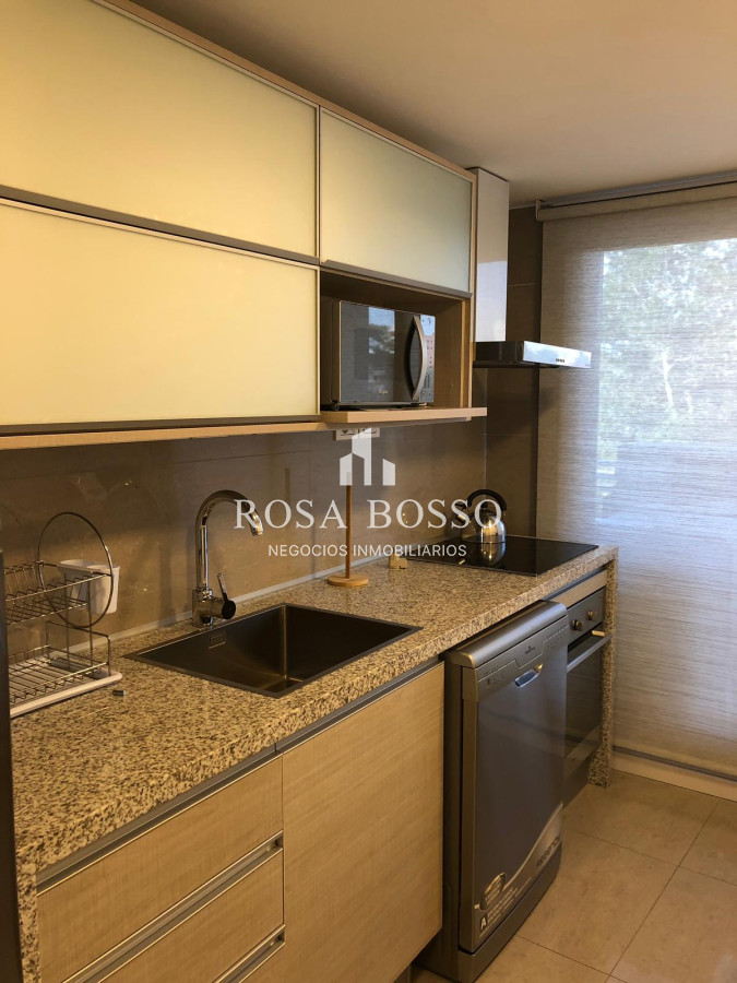 Apartamento ID.5025 - VENTA, Apartamento, 3 dormitorios, Punta del Este, Uruguay, con terraza
