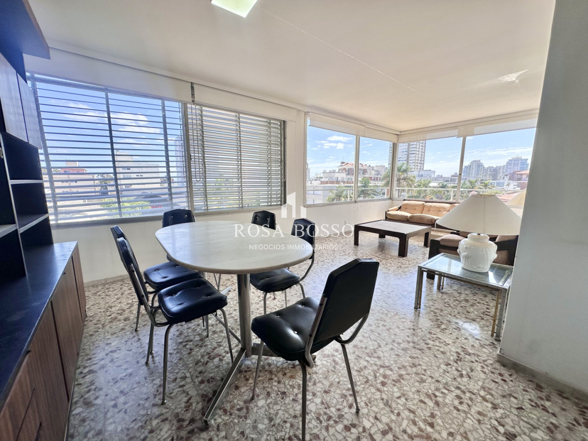 Apartamento ID.9712 - Apartamento Venta 2 dormitorios Península Punta del Este
