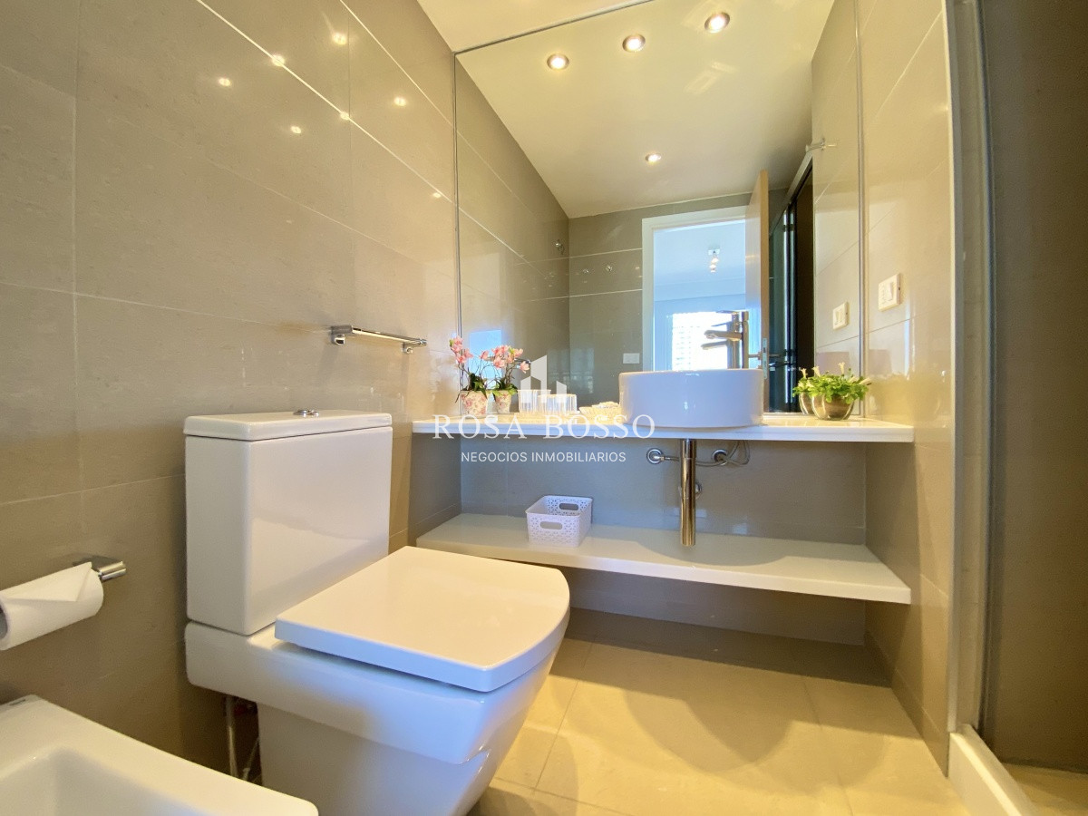 Apartamento ID.8115 - Apartamento 3 dormitorios 4 baños  Punta del Este 