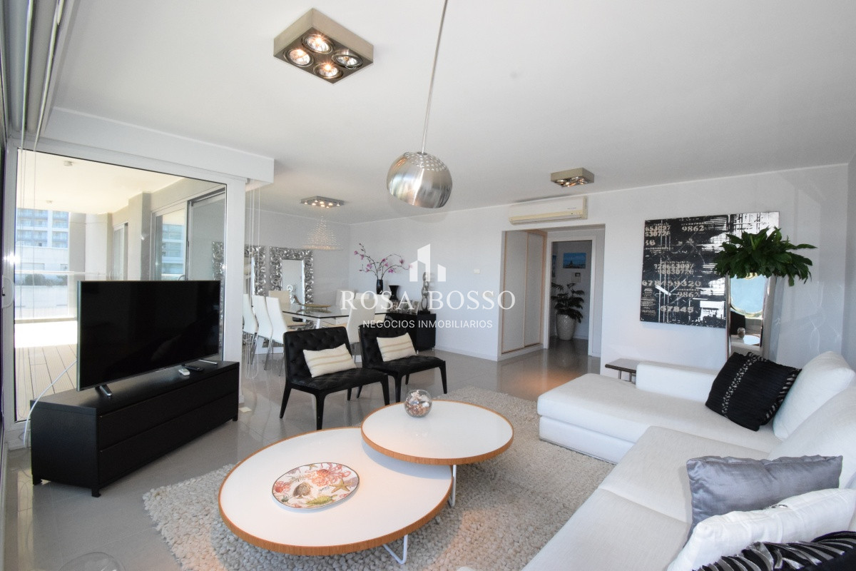 Apartamento ID.5040 - Apartamento, Venta, 3 dormitorios, Punta del Este, Mansa