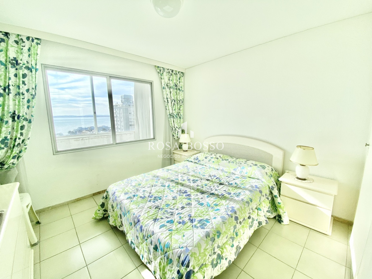 Apartamento ID.760 - Apartamento  2 dormitorios  Garaje Punta del Este 
