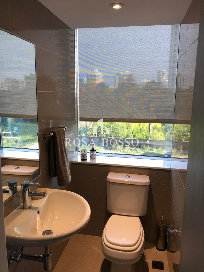 Apartamento ID.5025 - VENTA, Apartamento, 3 dormitorios, Punta del Este, Uruguay, con terraza