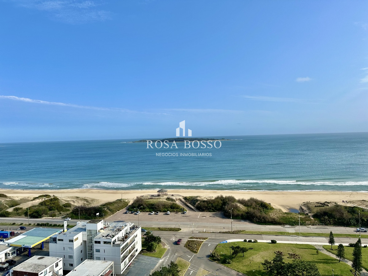 Apartamento ID.9348 - Apartamento Le Jardín Venta 3 dormitorios  Mansa  Punta del Este