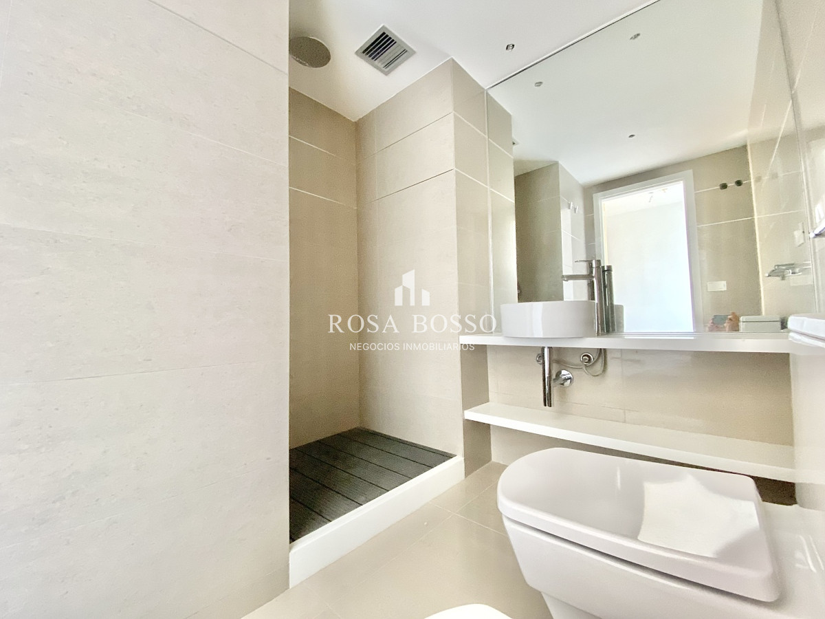 Apartamento ID.5334 - Apartamento, Venta, 3 dormitorios, Playa mansa, Punta del Este