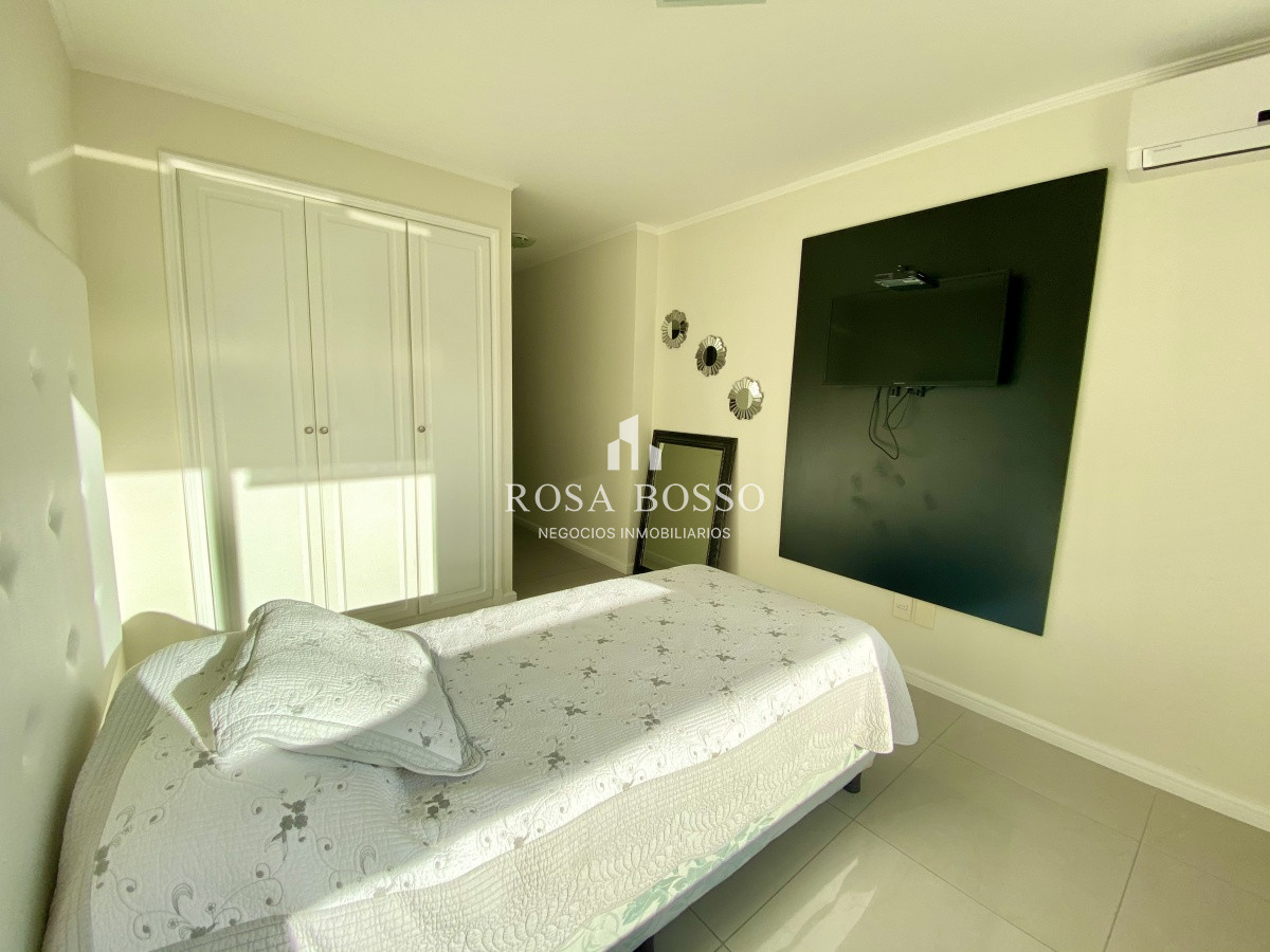 Apartamento ID.1293 -  Apartamento  3 dormitorios  Península Punta del Este Uruguay