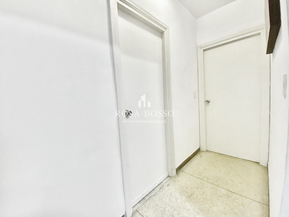 Apartamento ID.9267 - Apartamento Venta 1 dormitorio y medio Patio Parrillero Garaje Península Punta del Este