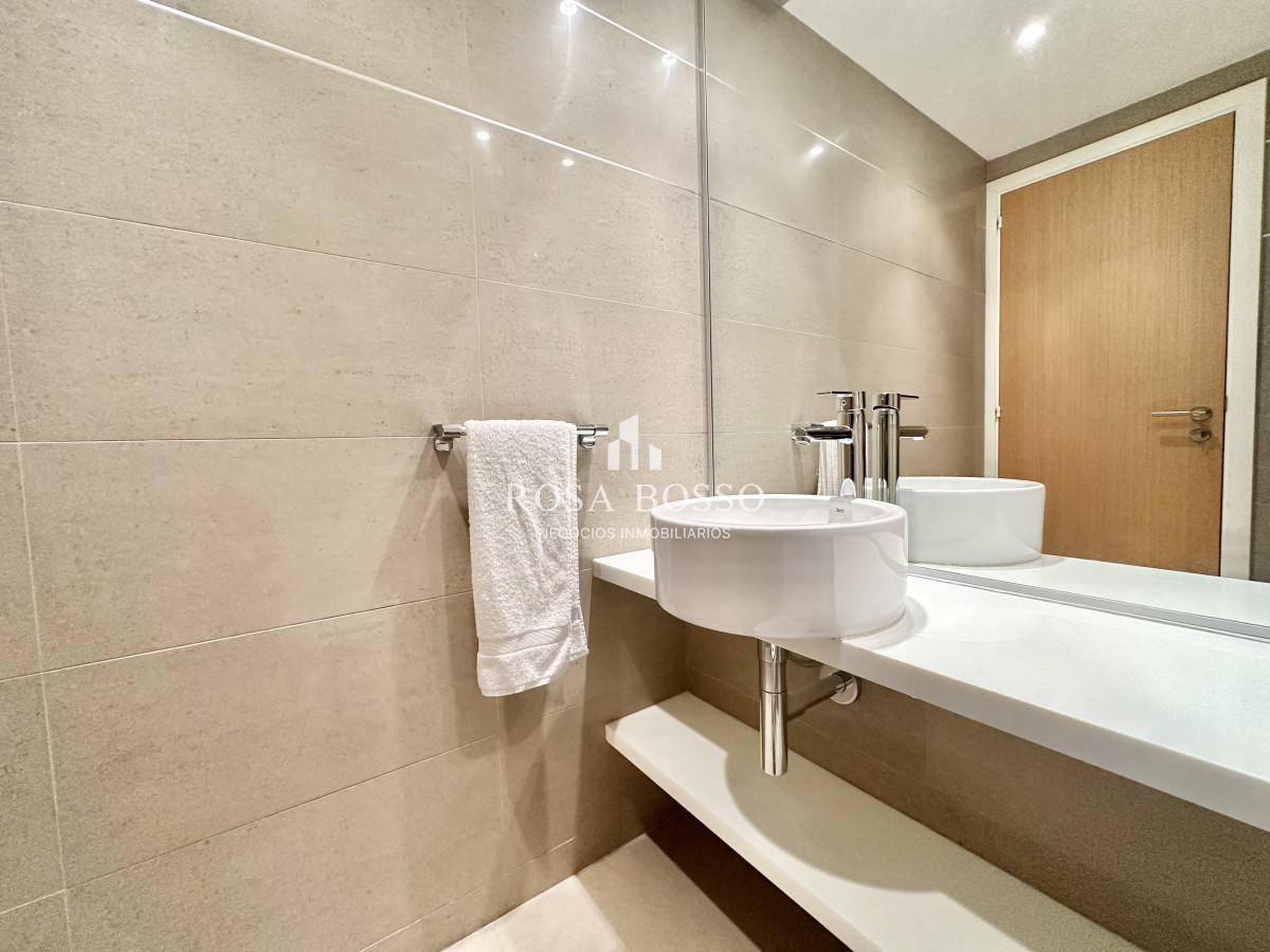 Apartamento ID.5344 - Apartamento Alquiler 3 dormitorios Mansa Punta del Este Alexander Collection