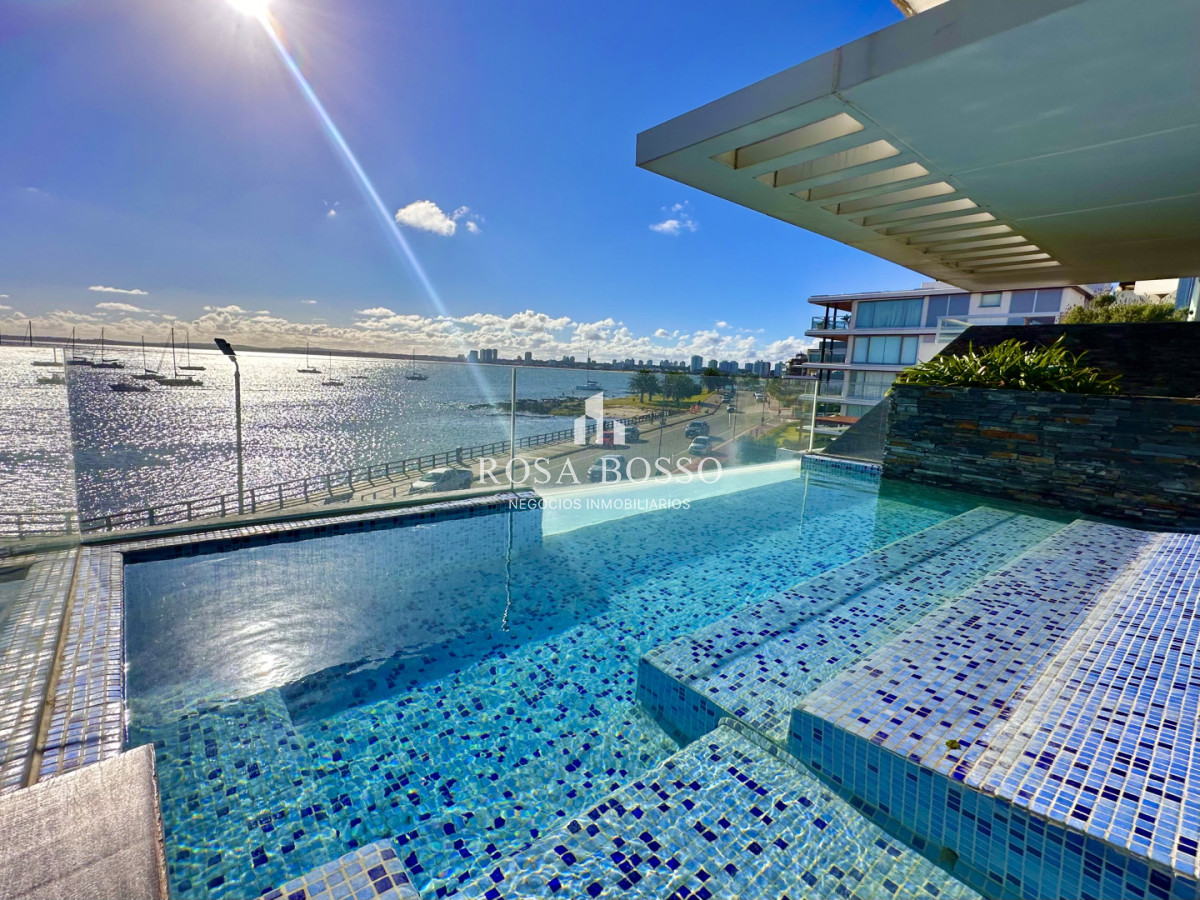 Apartamento ID.9882 - Apartamento en Alquiler Exclusivo 4 Dormitorios Península, Punta del Este