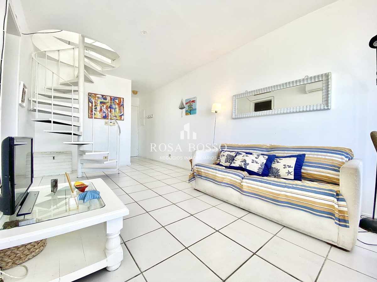 Apartamento ID.8995 - Venta, Apartamento, 2 dormitorios, Chiverta, Punta del Este