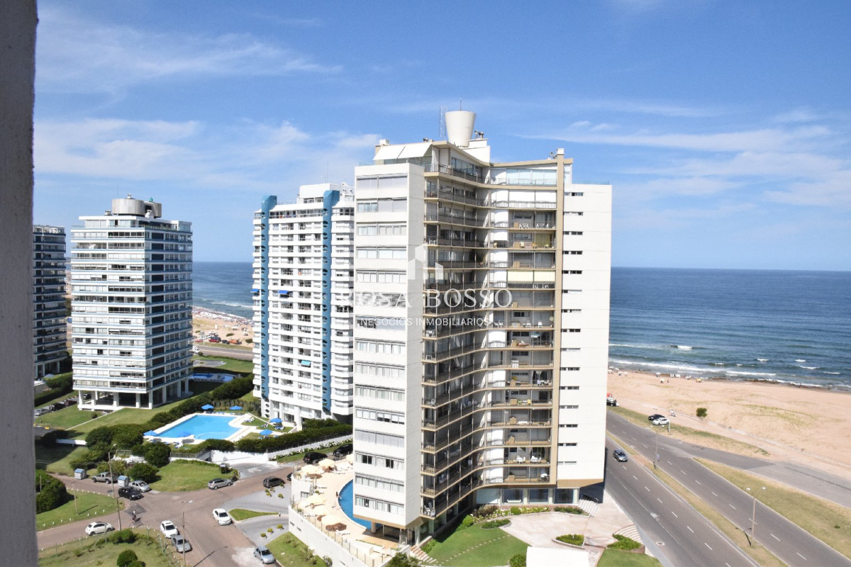 Apartamento ID.2912 - Primera linea frente al mar