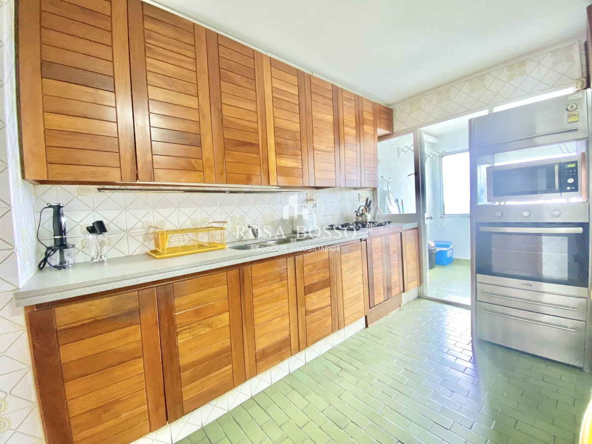 Apartamento ID.1590 - VENTA, Apartamento, 3 dormitorios, Punta del Este, Uruguay
