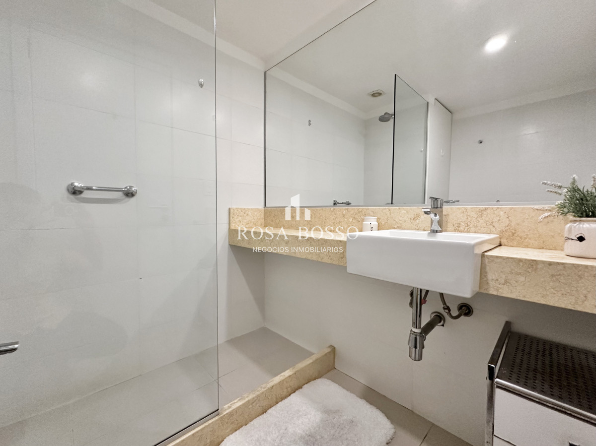 Apartamento ID.9584 - Apartamento en Venta Primera Línea en La Mansa con Vista al Atardecer