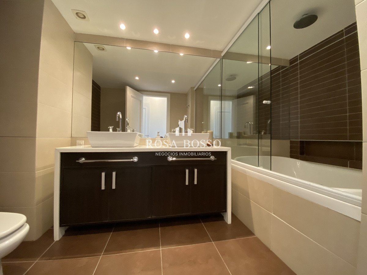 Apartamento ID.2546 - Apartamento Venta alquiler 3 dormitorios Brava Punta del Este
