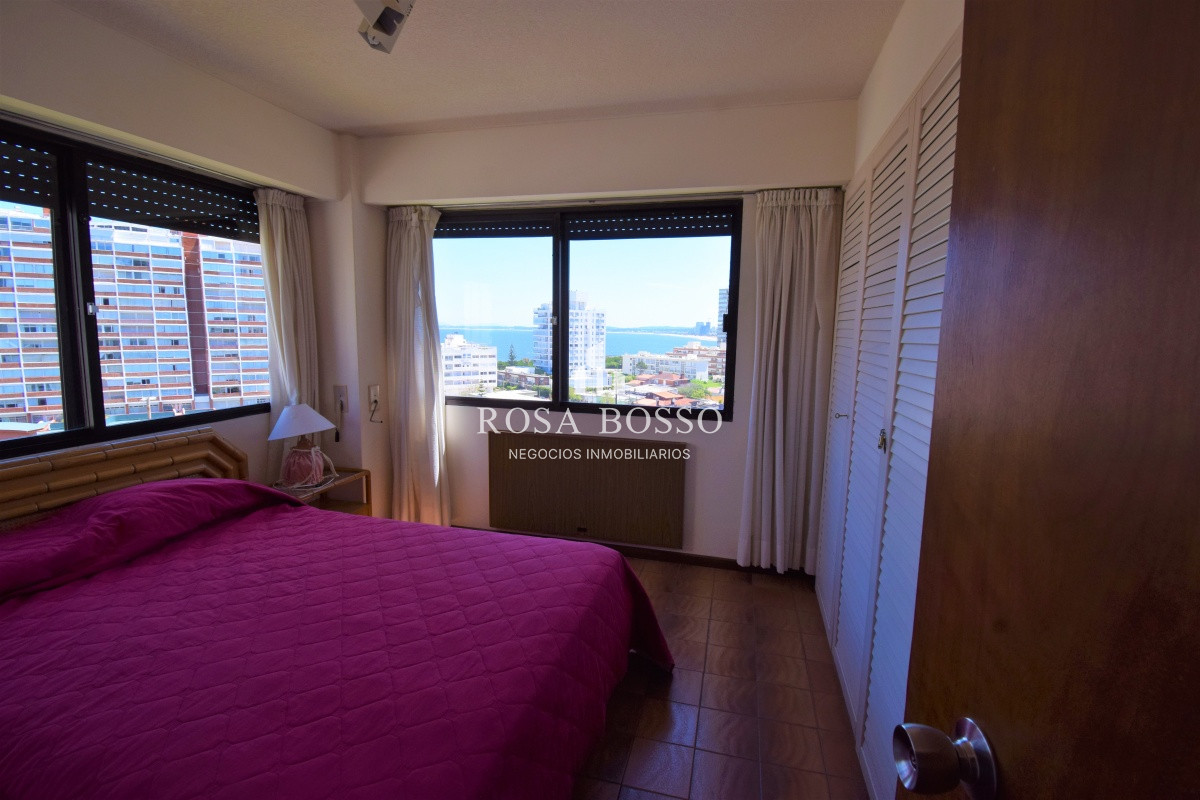 Apartamento ID.12 - VENTA, Apartamento, 2 dormitorios con Garaje, con vista, Brava, Punta del Este, Uruguay