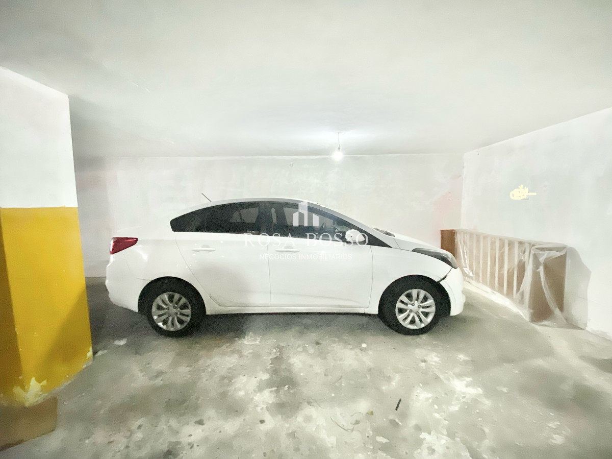 Apartamento ID.9267 - Apartamento Venta 1 dormitorio y medio Patio Parrillero Garaje Península Punta del Este