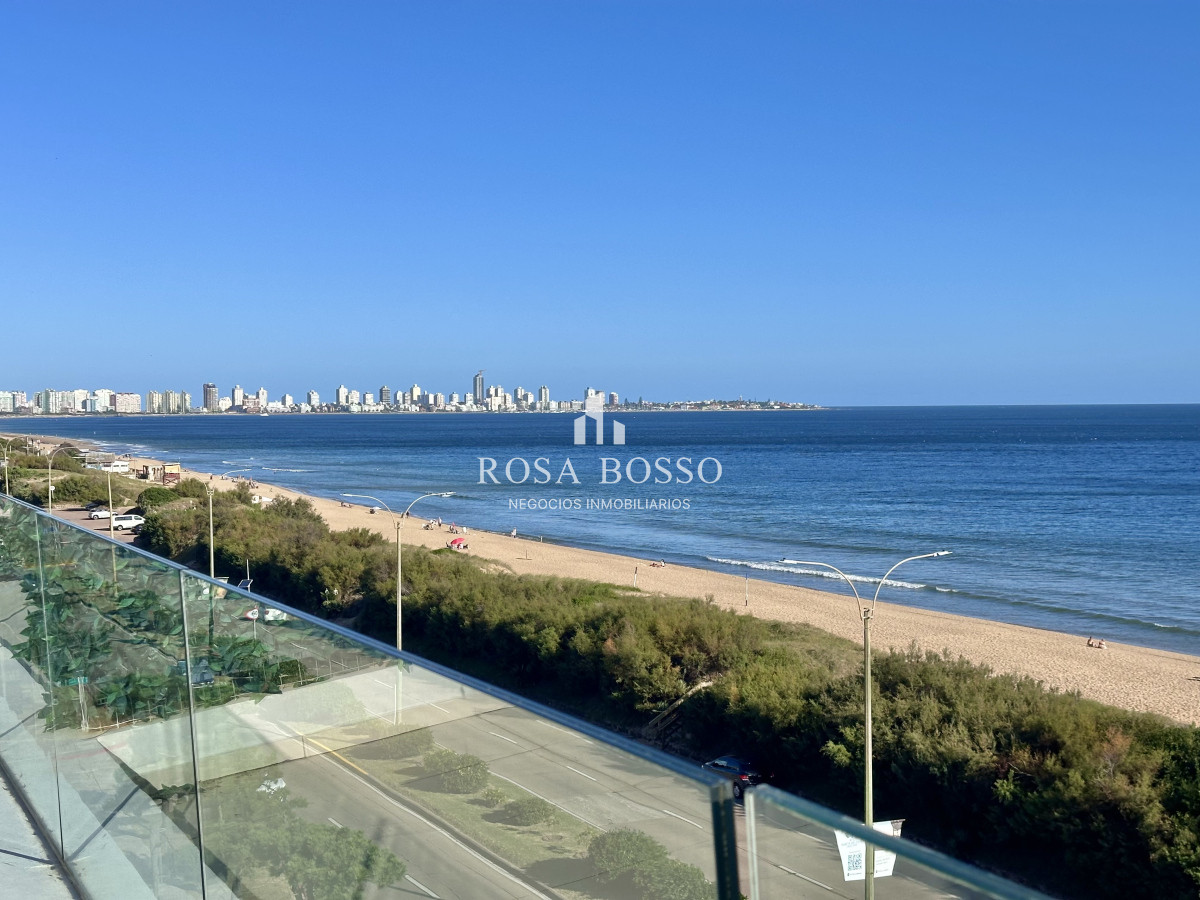 Apartamento ID.9585 - Penthouse Venta Playa Mansa Punta del Este