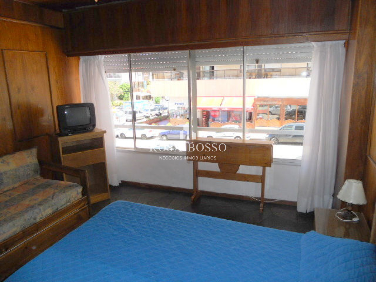 Apartamento ID.1018 - VENTA, Monoambiente, Península, Punta del Este, Uruguay