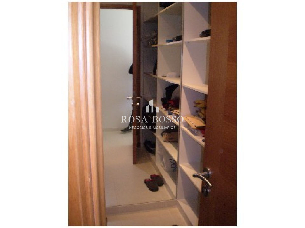 Apartamento ID.1258 - VENTA, Apartamento, 2 dormitorios y garaje, Punta del Este, Uruguay