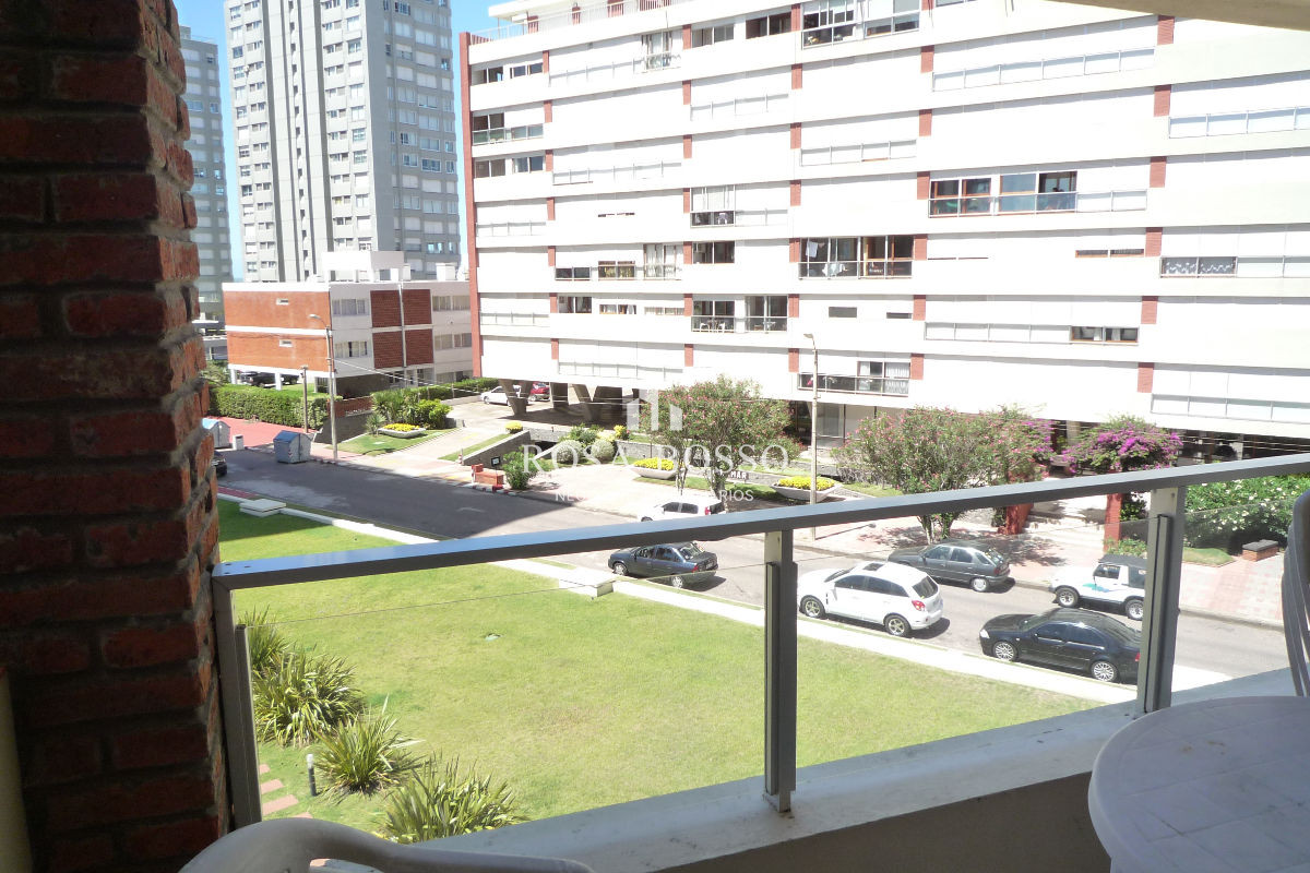 Apartamento en Brava, 1 dormitorios * - RBS1700A