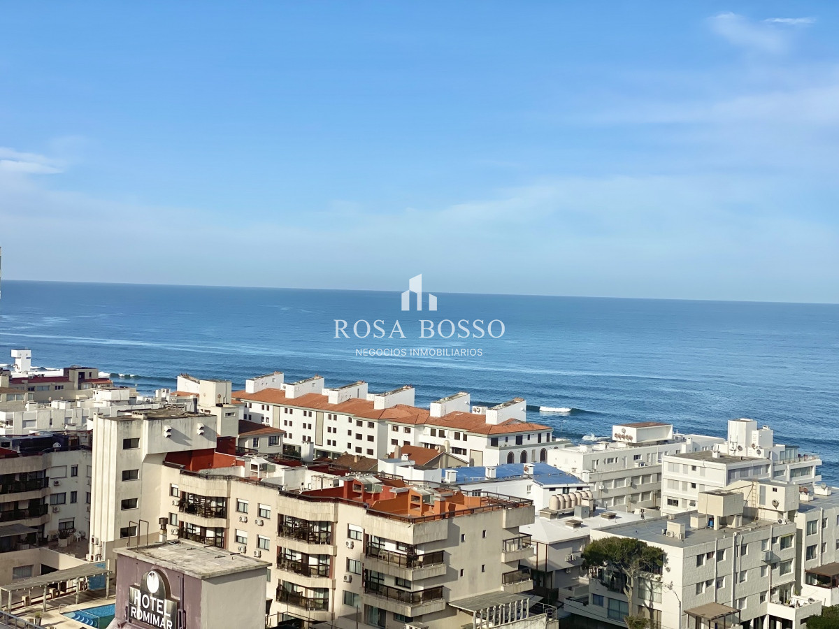 Apartamento ID.760 - Apartamento  2 dormitorios  Garaje Punta del Este 