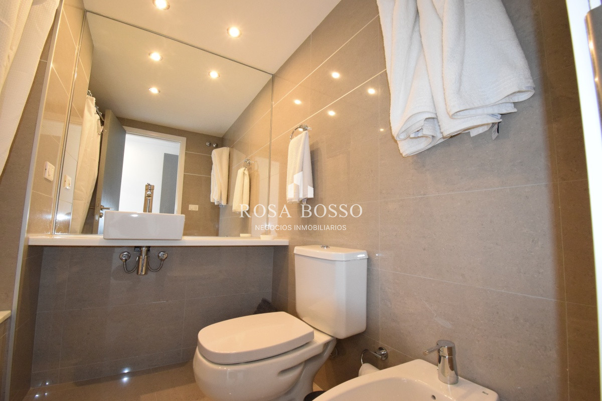 Apartamento ID.5043 - Apartamento Venta 2 dormitorios Mansa Punta del Este
