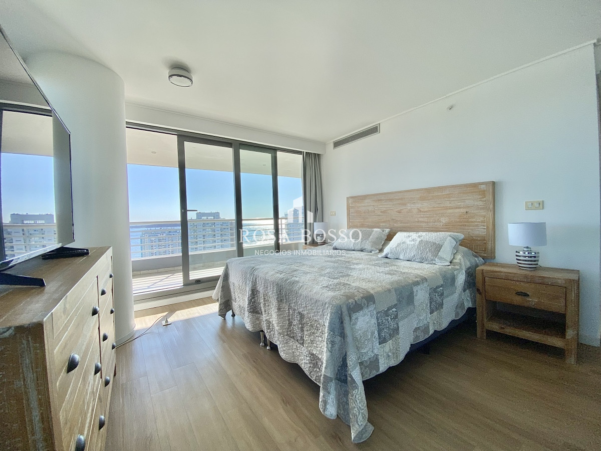 Apartamento ID.5042 - Penthouse Duplex Venta 4 dormitorios Punta del Este Mansa