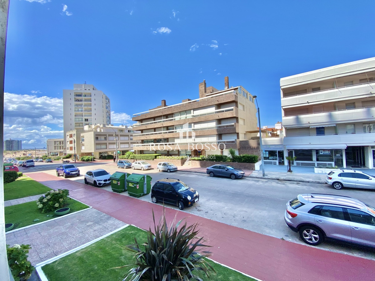 Apartamento ID.4932 - VENTA, Monoambiente, Península, Punta del Este, Uruguay
