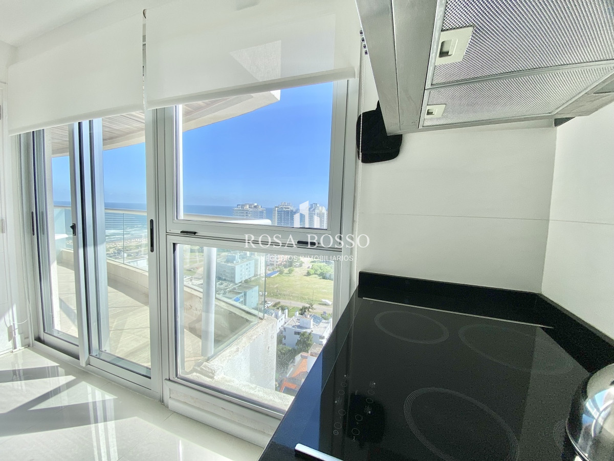 Apartamento ID.8866 - Alquiler, Apartamento, 3 dormitorios, Icon Brava, Punta del Este, Uruguay