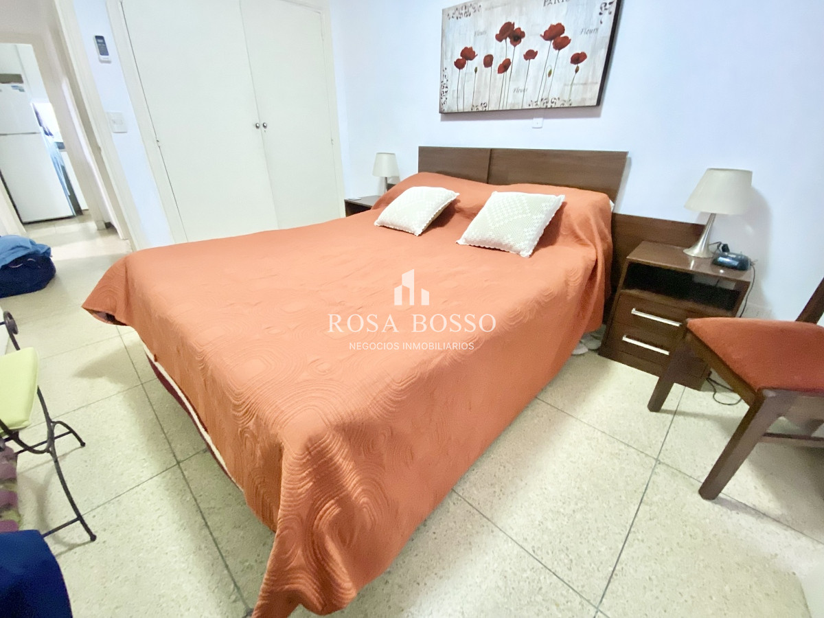 Apartamento ID.9267 - Apartamento Venta 1 dormitorio y medio Patio Parrillero Garaje Península Punta del Este