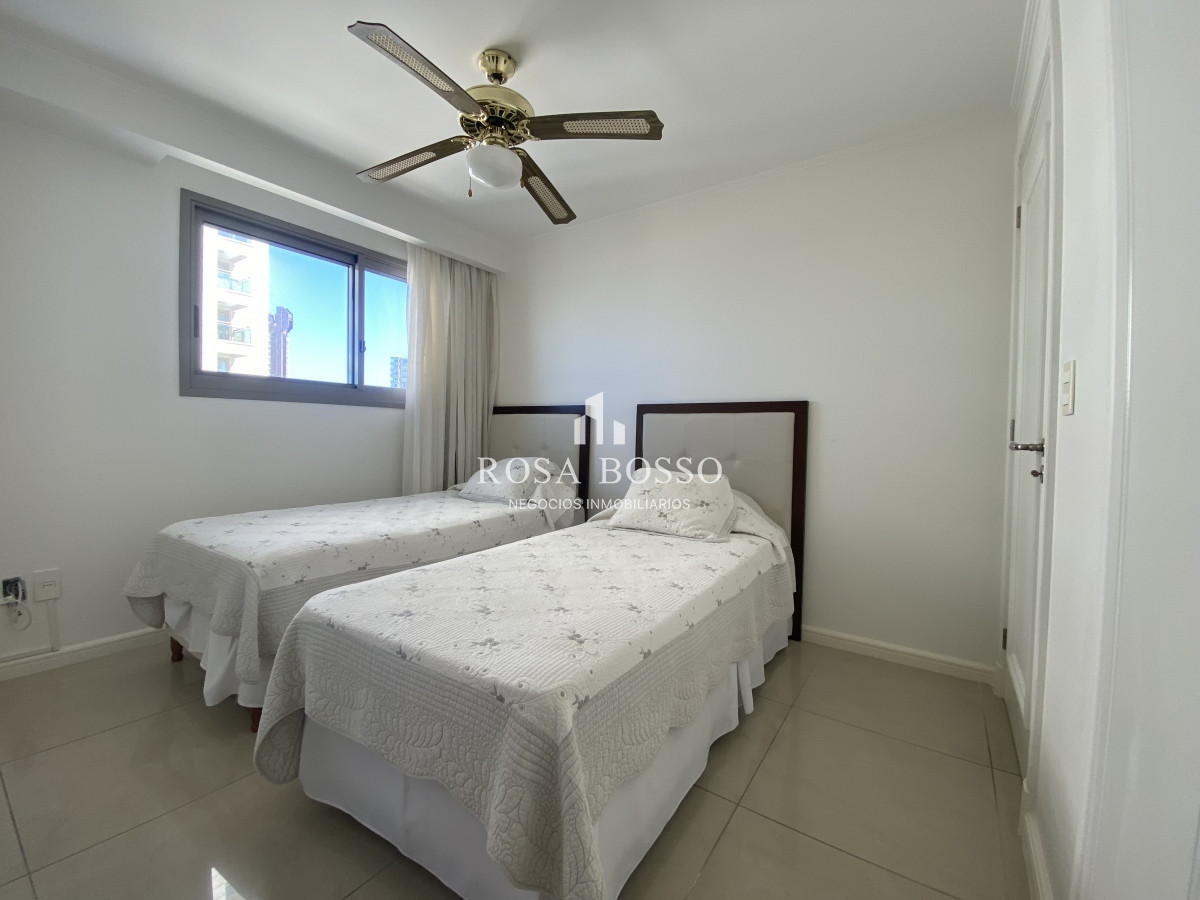 Apartamento ID.1289 - Apartamento Imperiale Venta 4 dormitorios Punta del Este 