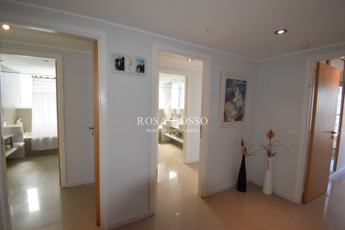 Apartamento ID.5040 - Apartamento, Venta, 3 dormitorios, Punta del Este, Mansa