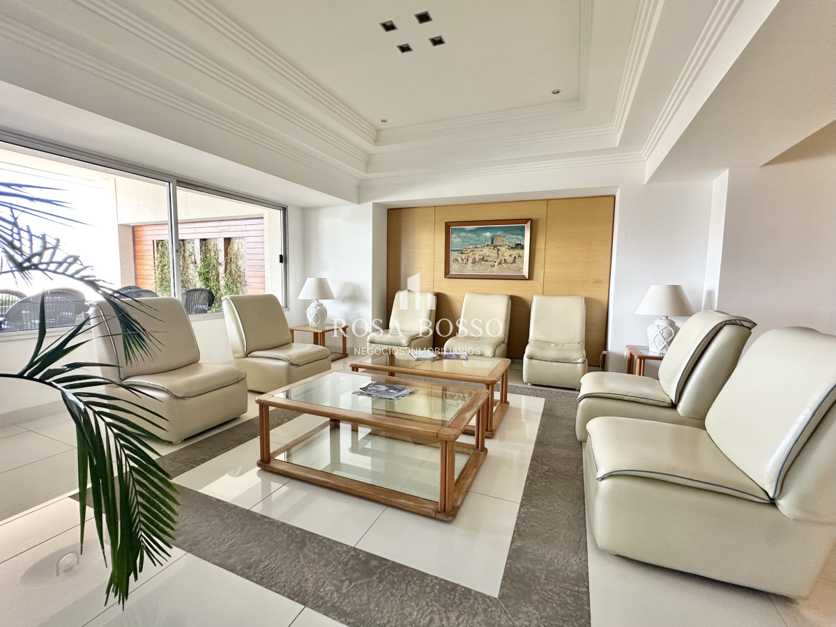 Apartamento ID.9783 - Monoambiente Venta Península Punta del Este Inversión