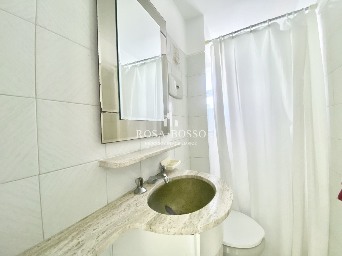 Apartamento ID.760 - Apartamento  2 dormitorios  Garaje Punta del Este 