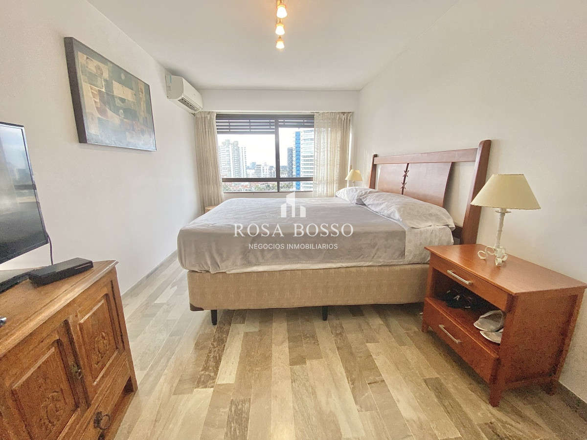 Apartamento ID.2153 - Apartamento Venta 3 dormitorios Brava Punta del Este 