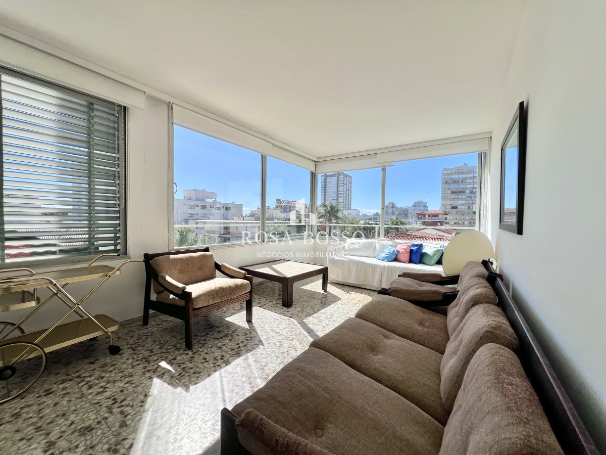 Apartamento ID.9712 - Apartamento Venta 2 dormitorios Península Punta del Este