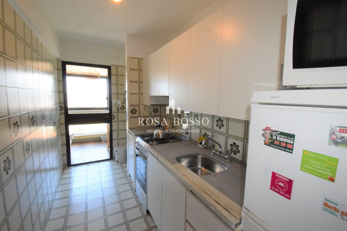Apartamento ID.12 - VENTA, Apartamento, 2 dormitorios con Garaje, con vista, Brava, Punta del Este, Uruguay
