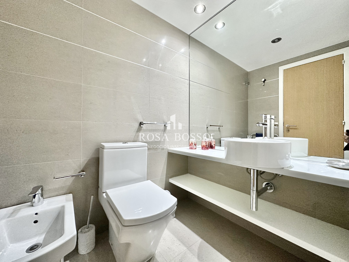 Apartamento ID.5040 - Apartamento Venta 3 dormitorios Punta del Este Mansa