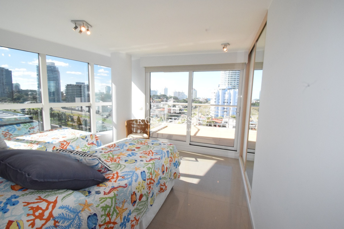 Apartamento ID.5040 - Apartamento, Venta, 3 dormitorios, Punta del Este, Mansa