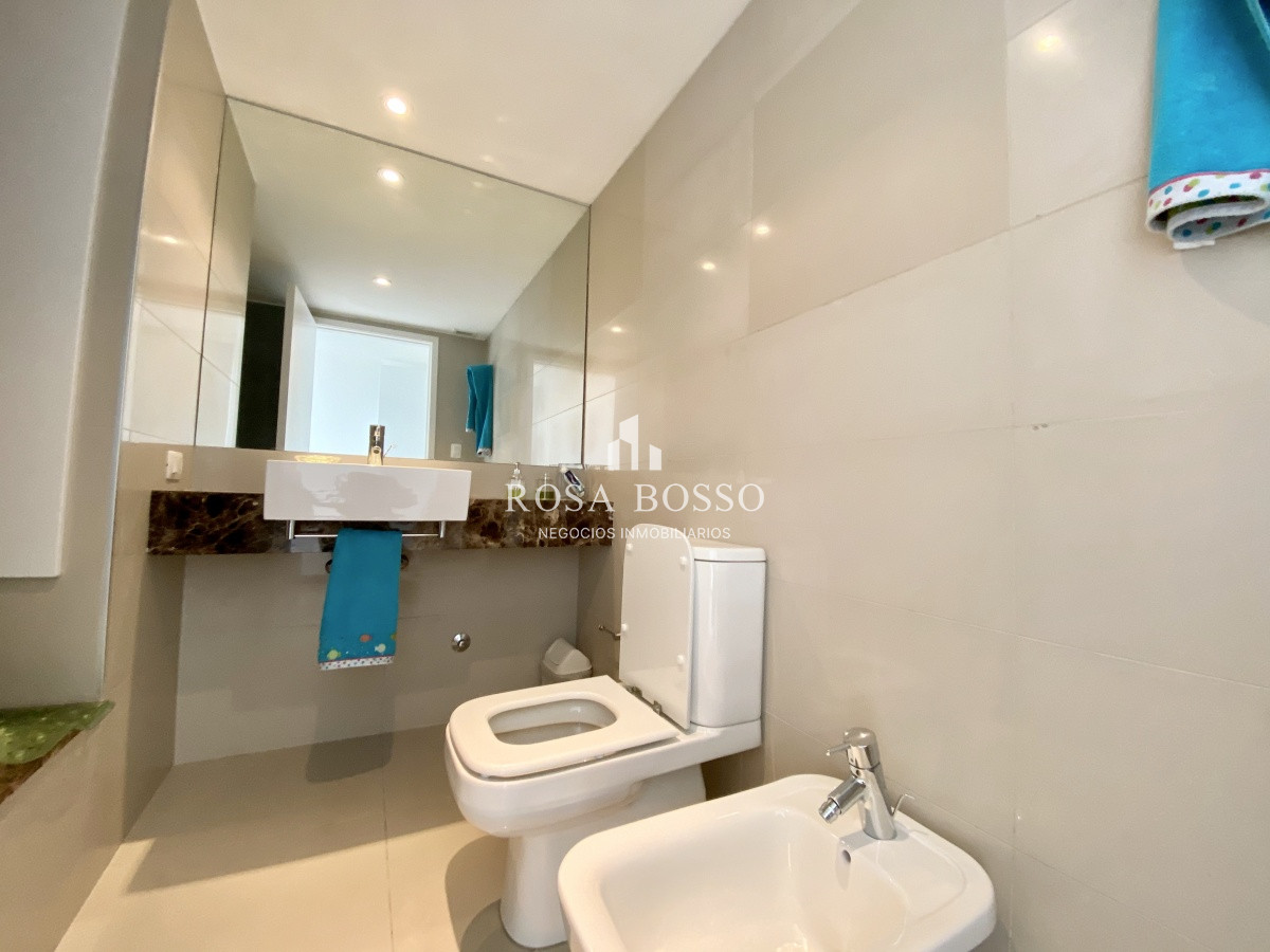 Apartamento ID.5813 - Espectacular Apartamento frente a playa brava 