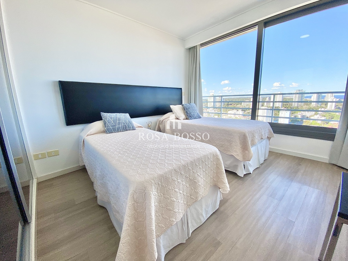 Apartamento ID.5042 - Penthouse Duplex Venta 4 dormitorios Punta del Este Mansa
