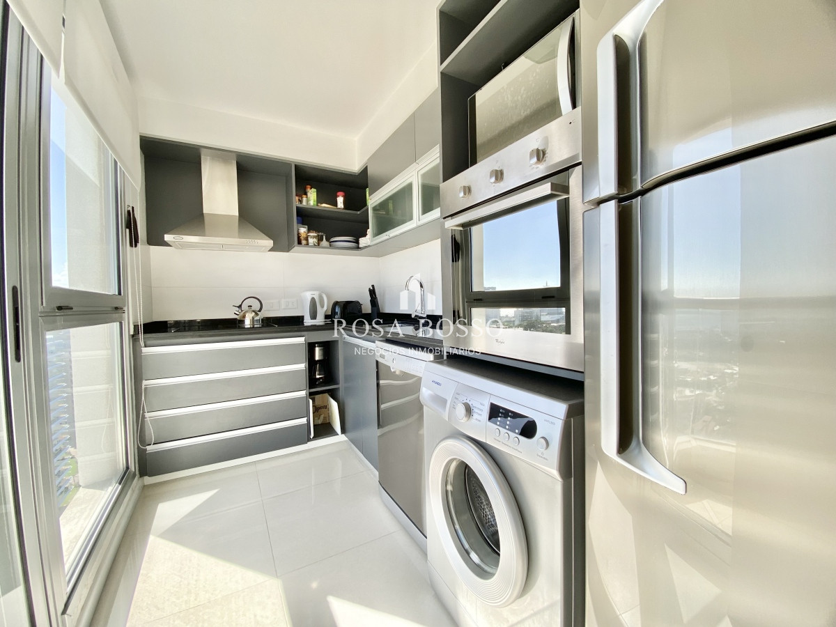 Apartamento ID.8866 - Alquiler, Apartamento, 3 dormitorios, Icon Brava, Punta del Este, Uruguay
