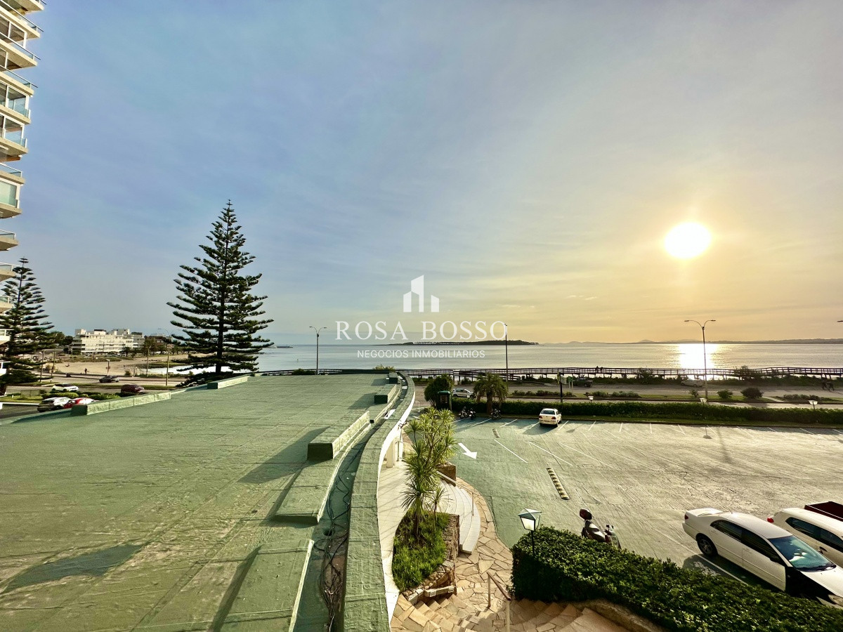 Apartamento ID.7212 - Apartamento Venta 1 dormitorio Mansa Punta del Este Primera Línea de la Mansa con vista