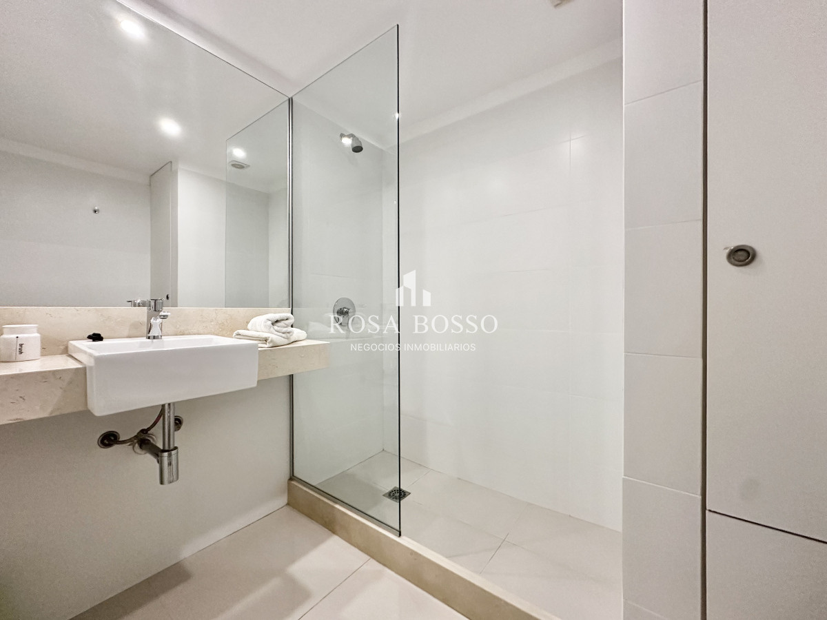 Apartamento ID.9585 - Penthouse Venta Playa Mansa Punta del Este