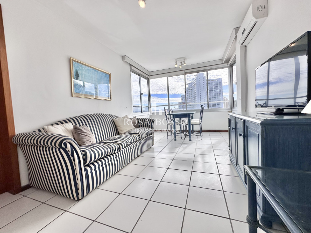 Apartamento ID.9870 - Apartamento Penthouse Venta 2 dormitorios Chiverta Península Punta del Este
