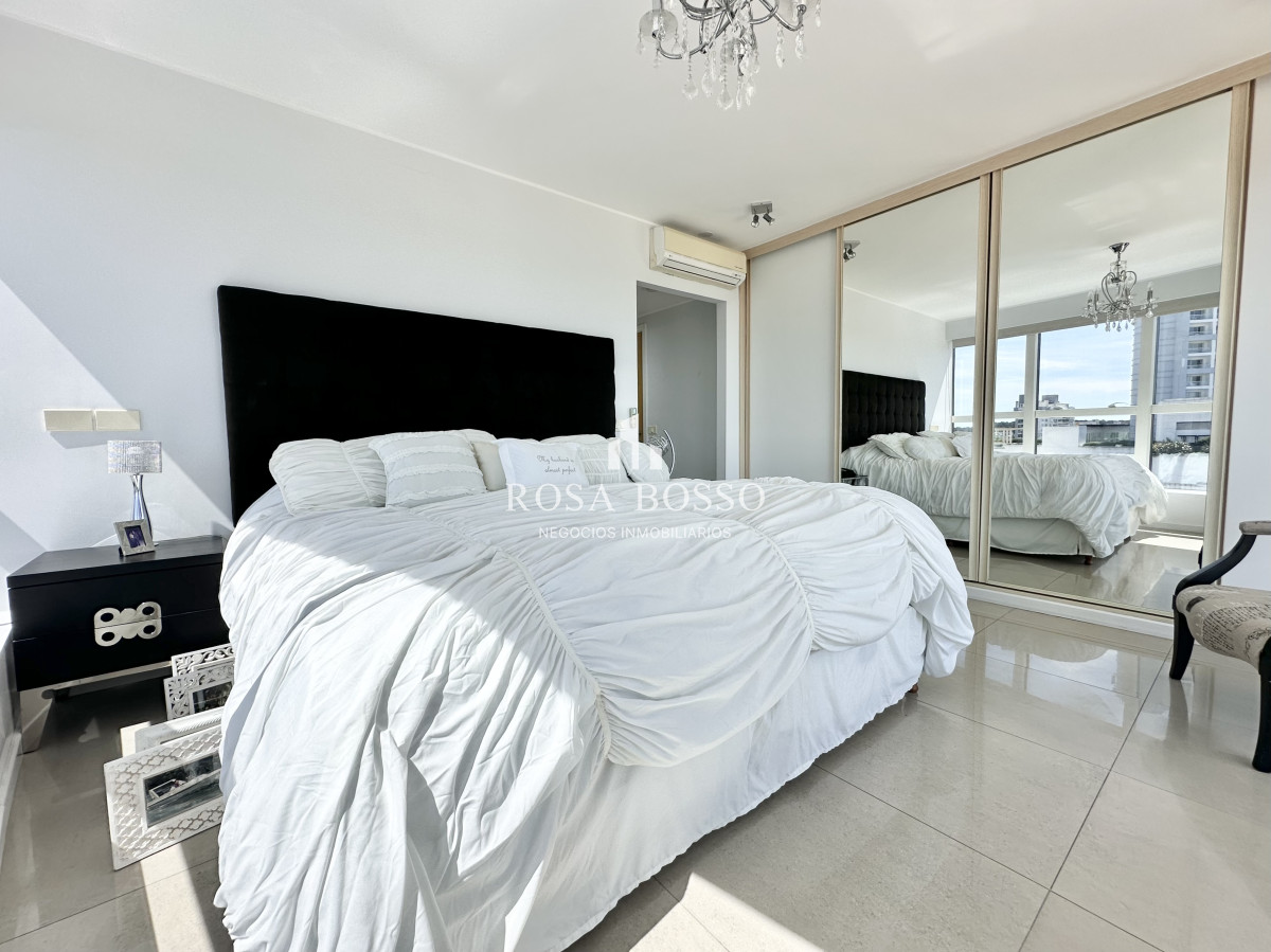 Apartamento ID.5040 - Apartamento Venta 3 dormitorios Punta del Este Mansa